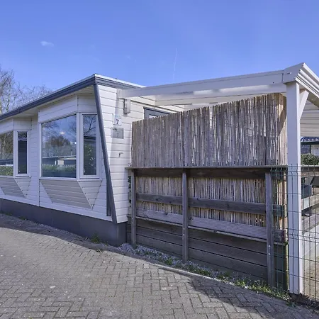 T Kaatsheuveltje 7 *