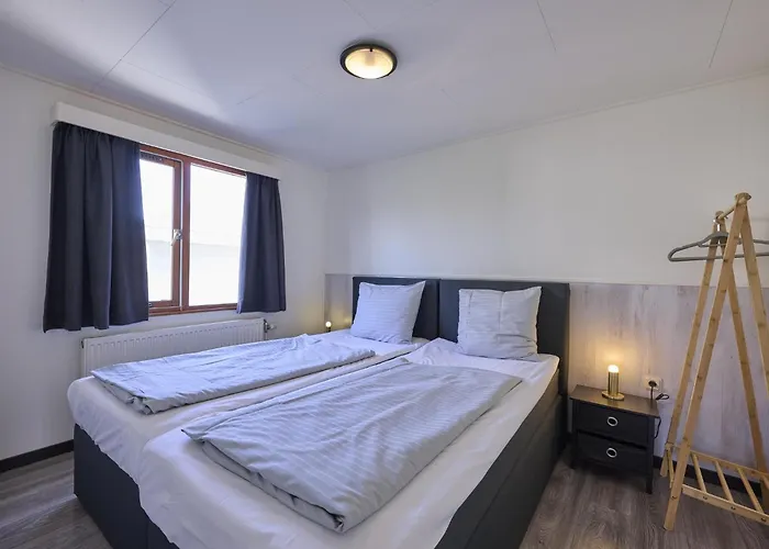 T Kaatsheuveltje 7 度假居 *